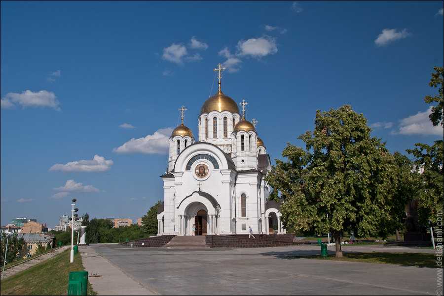 Храм-памятник в честь великомученика георгия победоносца