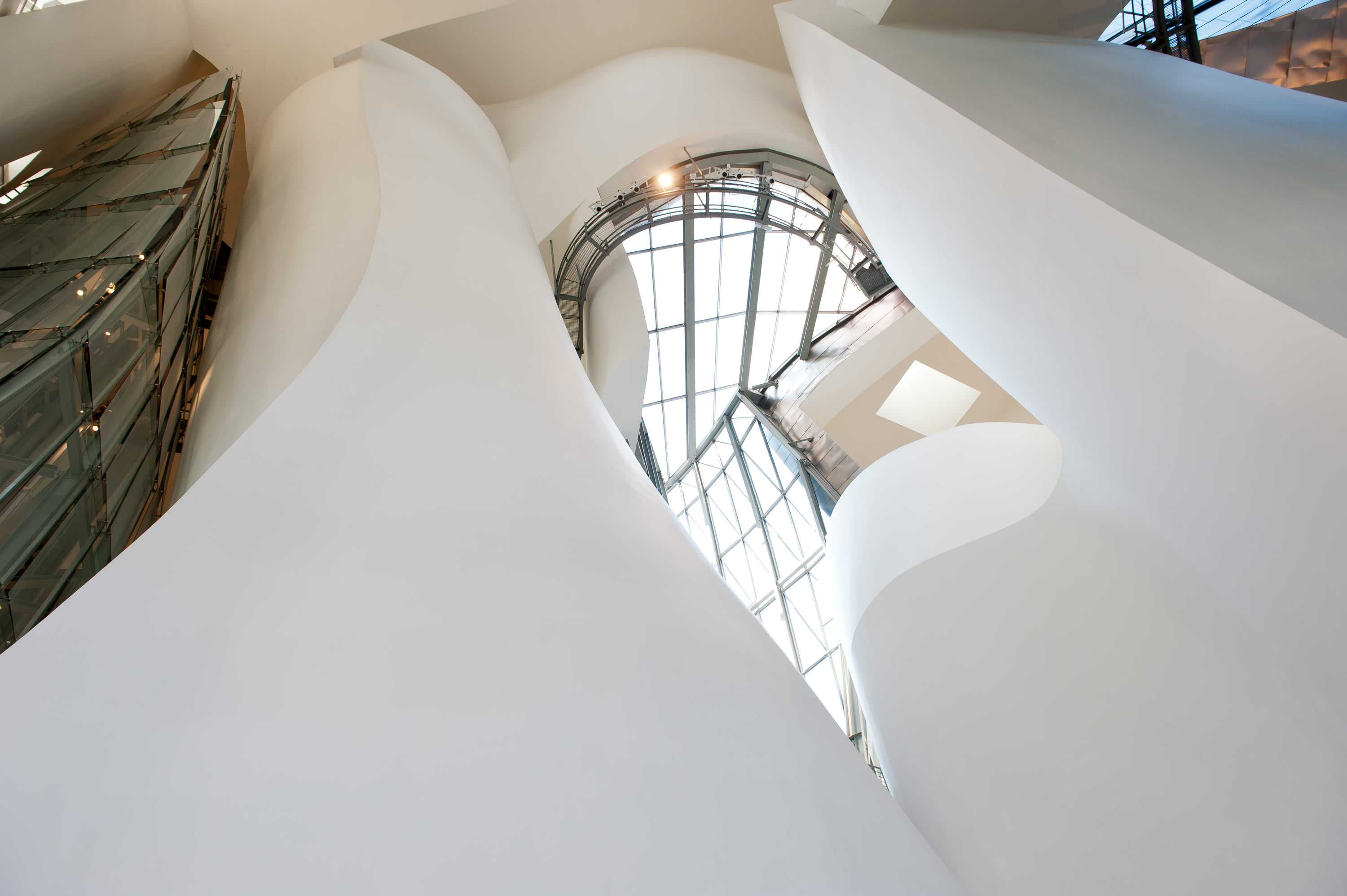 Музей гуггенхайма в бильбао: величайшая постройка современности