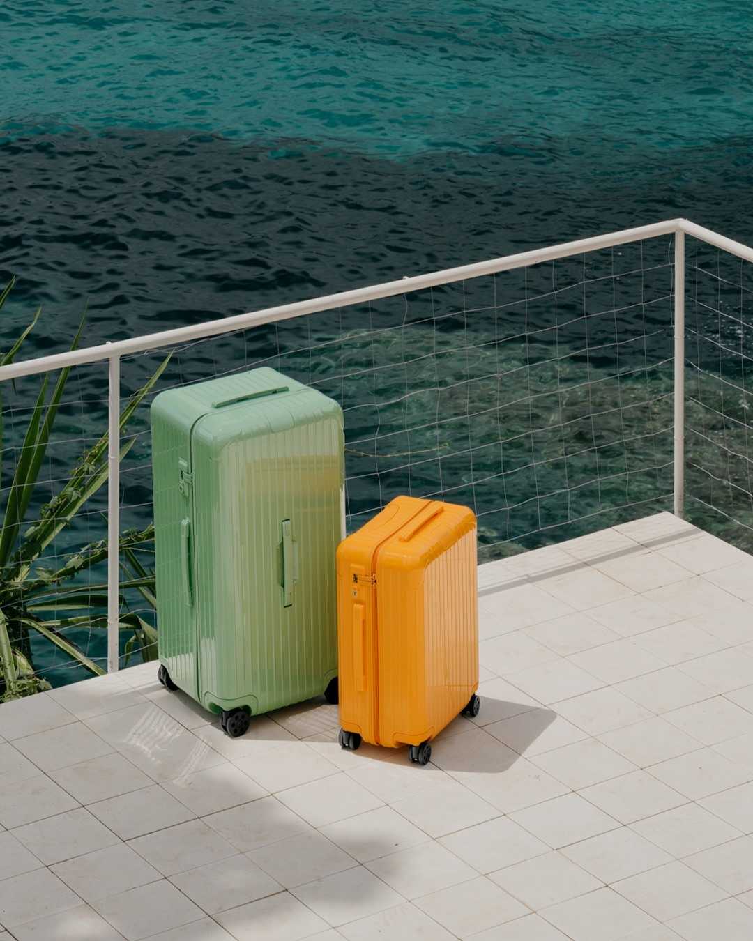 Качественные чемоданы на колесиках и их стоимость в 2023 году